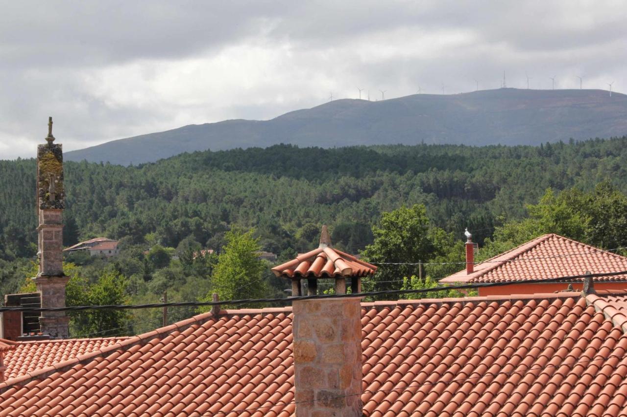 O Muino Casa Ferrador Ribeira Sacra Apartamento Barantes Exterior foto